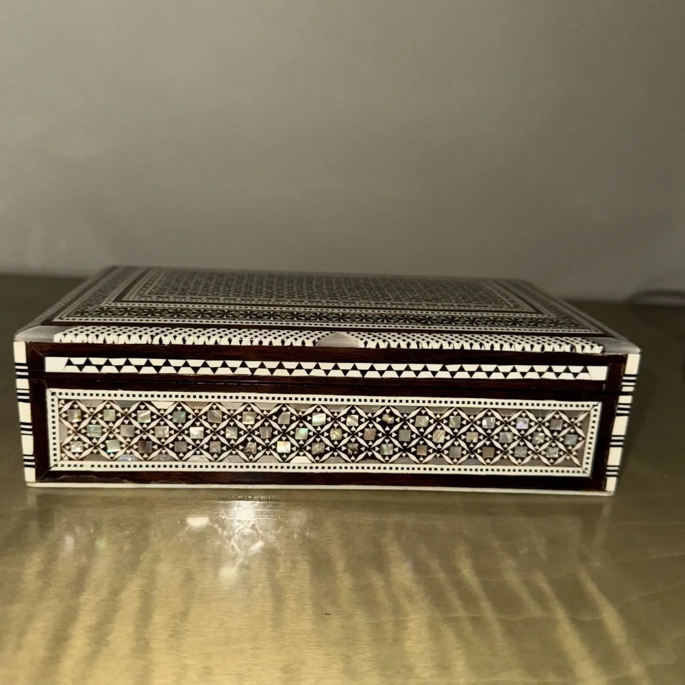 Moorish Handcrafted Middle Eastern Mosaic Inlaid Decorative Hinged Box - Picture 2 of 16